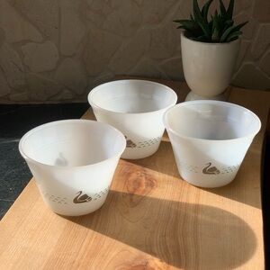 TERMOCRISA | Set of 3 | Vintage Swan Design Milk Glass Custard Cups
